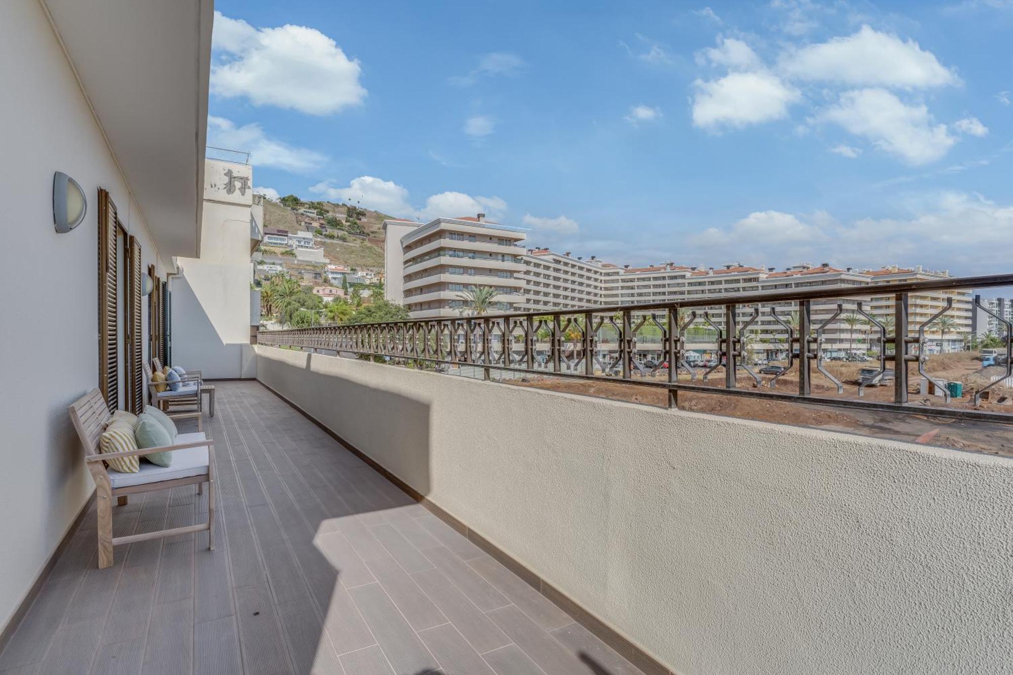 Portola Penthouse Apartment Funchal  Bagian luar foto